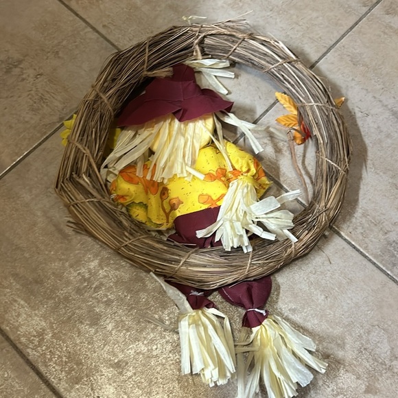 Autumn Scarecrow Wreath with Sunflower Accents - Picture 5 of 6